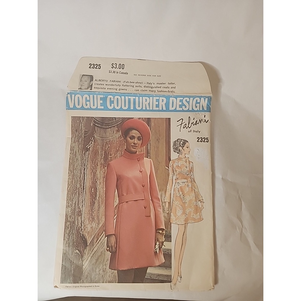 Vtg 1970 Vogue Couturier‎ Design Fabiani Coat Sewing pattern 2325 Uncut